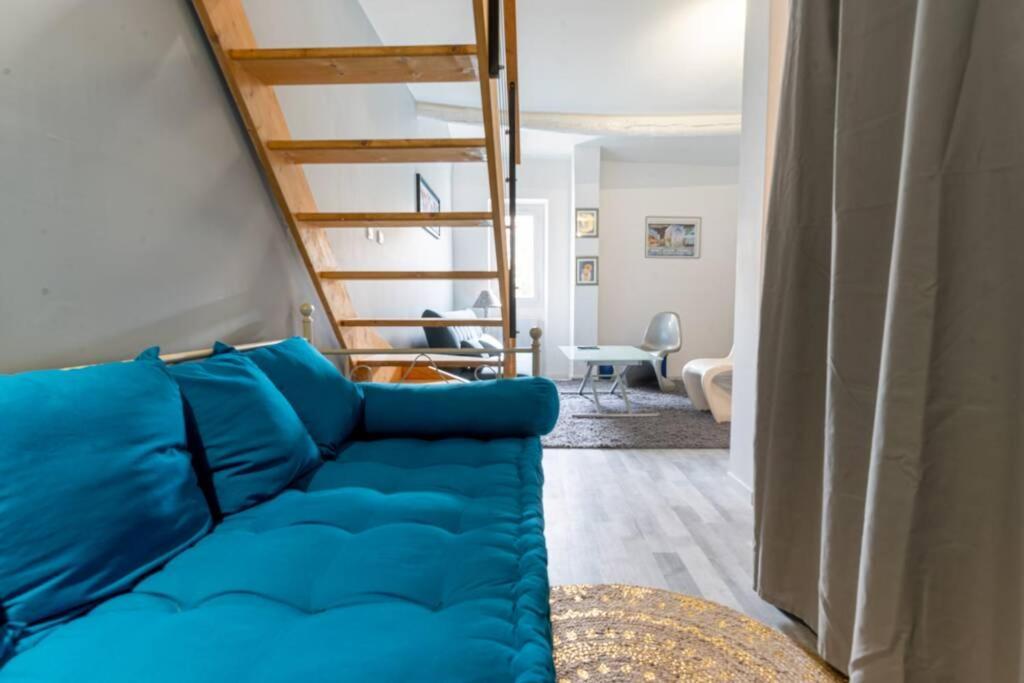 Le Charme Du Medieval Dans Un Appartement Cosy Hyeres Exterior photo